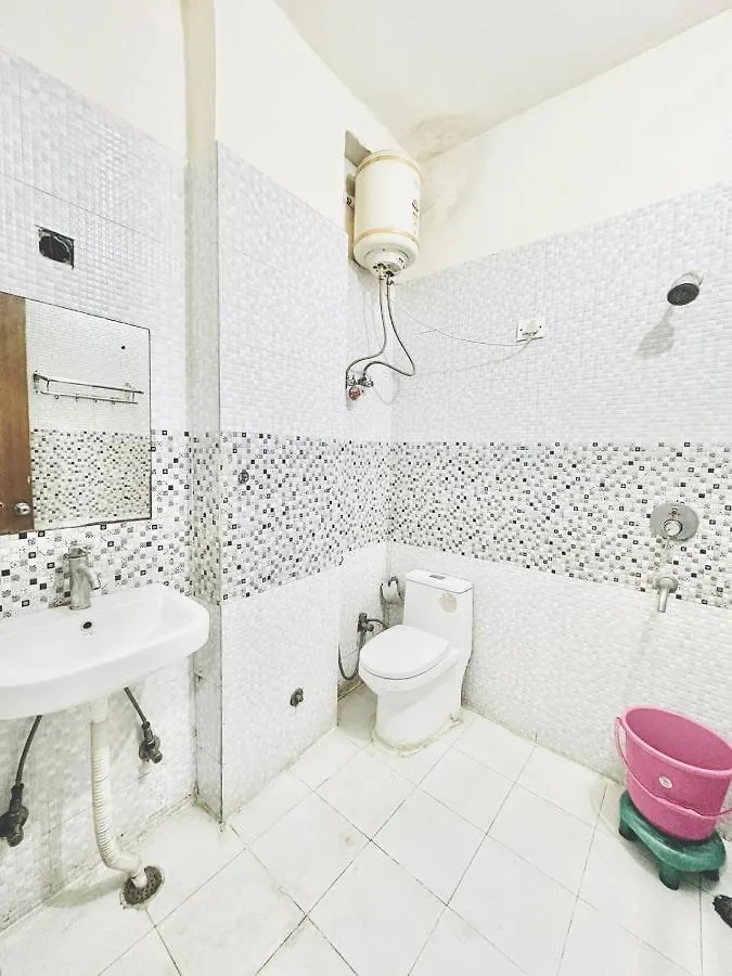 Hotel Aero Indus Near Airport New Delhi 3*,  India